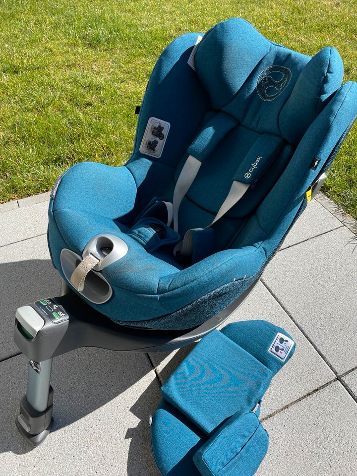 Cybex Kindersitz - Sirona Z i-Size Plus mit Basisstation in Taufkirchen