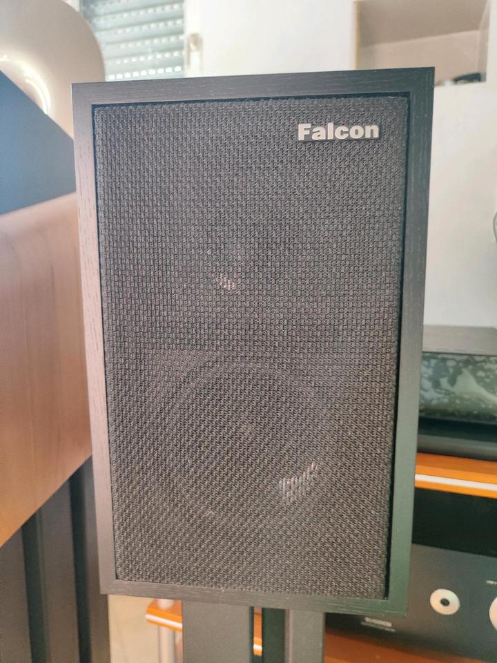 Falcon LS 3/5a Ständer High-End Spendor D1 Stands in Essen