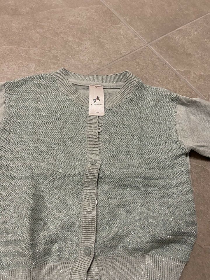 Cardigan / Strickjacke mint mit Glitzer Größe 104 von C&A in Kronburg