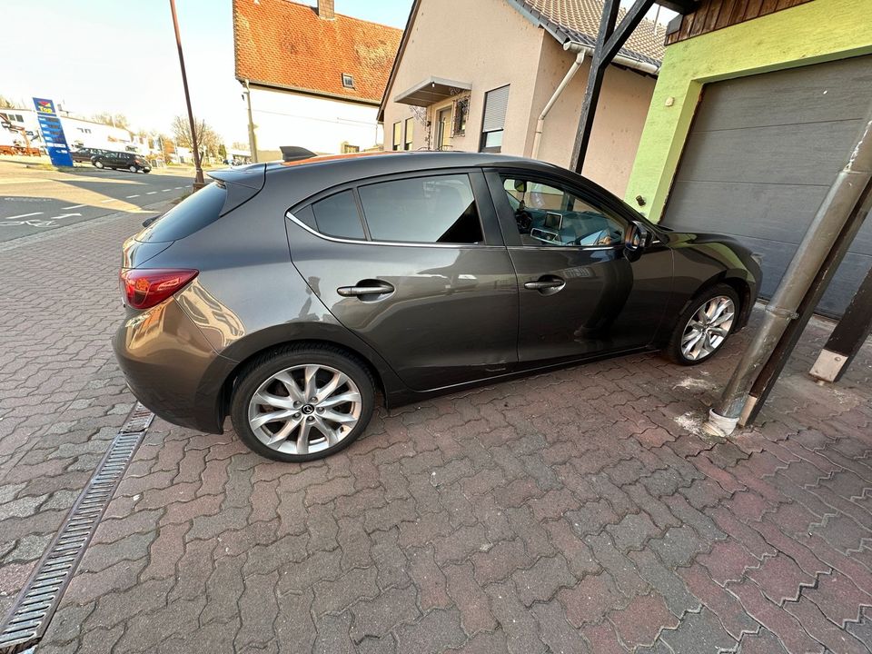 Mazda 3 2014 in Heßheim