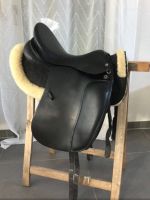 Neuwertiger Prestige Top Dressage 16“ Dressursattel Bayern - Höchstadt Vorschau