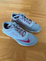 Nike Laufschuhe Sneaker Gr. 38 Baden-Württemberg - Heidelberg Vorschau