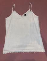 Weißes Top mit Spitze von Vero Moda Gr. XS Hessen - Karben Vorschau