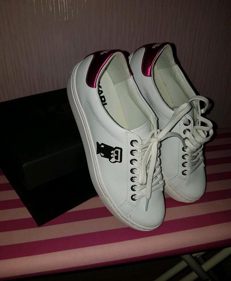 weiß pink Leder Karl Lagerfeld Sneaker Turnschuh Schuh Gr.38 in Neumünster