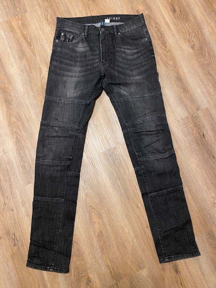 Skinny Herren Jeans, H&M, Gr.31 in Nürnberg (Mittelfr)