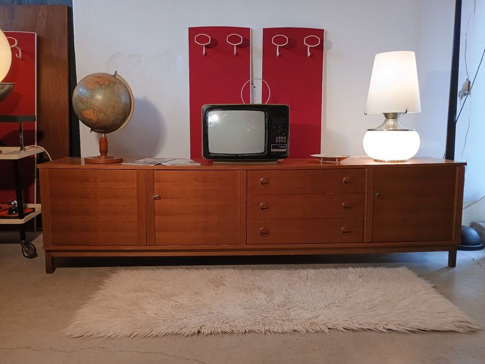 50er / 60er / Sideboard XXL / Teak / Kommode / Anrichte / Buffet in Bad Saulgau