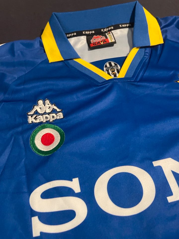 Del Piero Gr. L Juventus Turin CL 1996 Retro Fussballtrikot in Jestetten