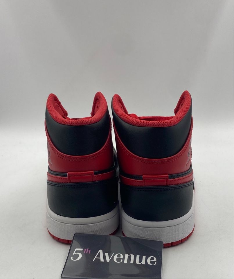Nike Air Jordan 1 Mid Alternate Bred | Größe 44 | Art. 0459 in Remscheid