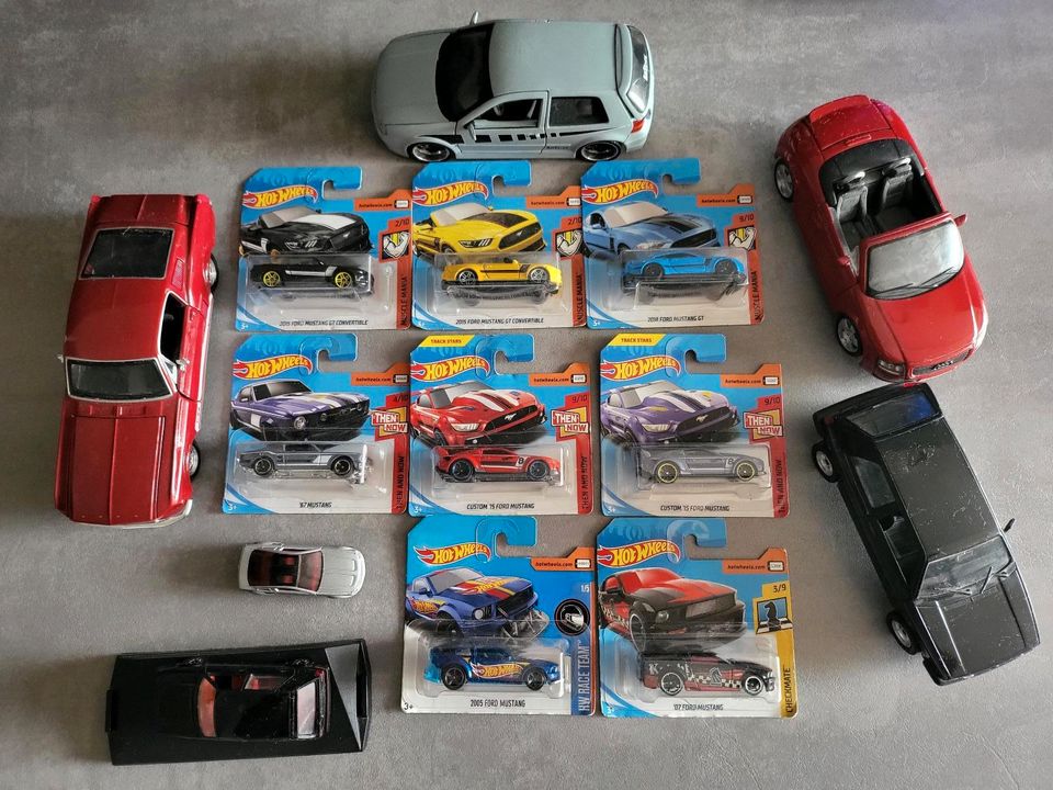 Div. Hot Wheels Maisto Burago Fahrzeug Modelle Ford Mustang VW GT in Hagen