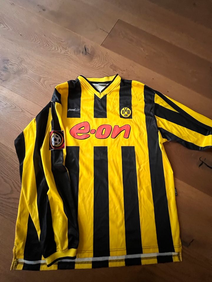 Fußballgott Kohler Sammler BVB Trikot Original Unterschrift in Düsseldorf