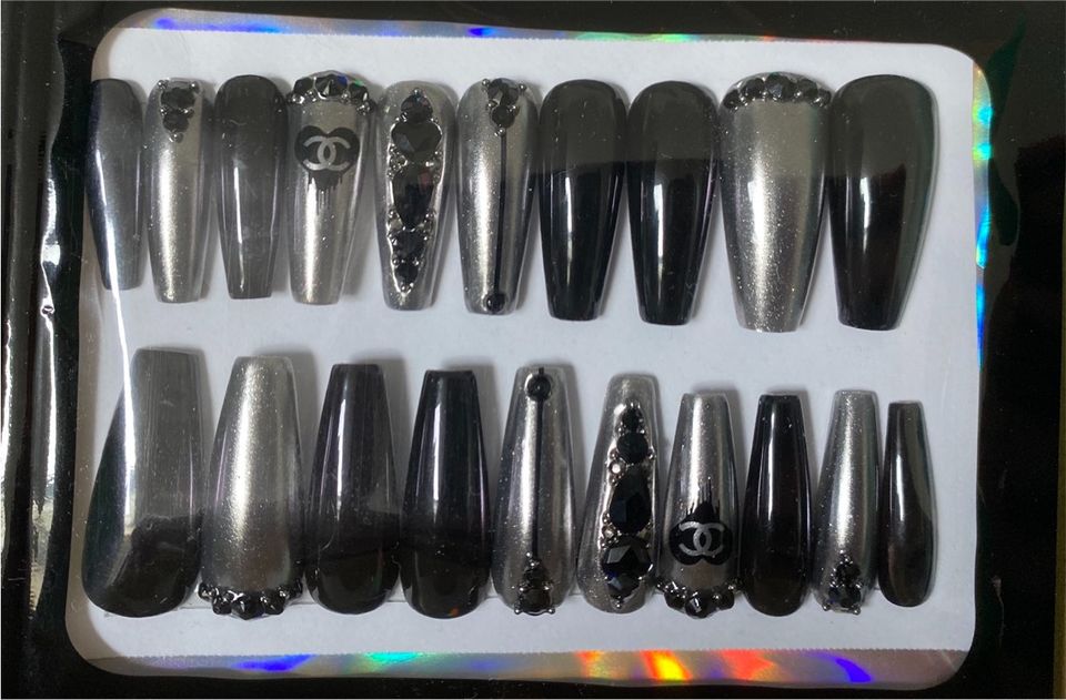 Gelnägel, Künstliche Fingernägel, Klebenägel, Metallic Nails in Lippstadt