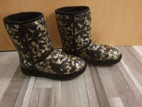 Original UGG schwarz Stiefel Boots gold Pailletten Fell warm 38 Stuttgart - Birkach Vorschau