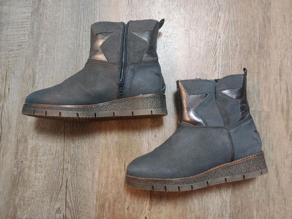 *Neuwertig* S.Oliver Stiefeletten Winter Boots Sterne Gr. 39 in Badbergen