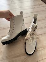 Stiefel/Stiefeletten UGG Hessen - Friedberg (Hessen) Vorschau