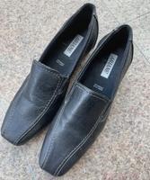 Ariane Damen Leder Schuhe Halbschuhe Slipper Gr. 39 schwarz Hessen - Wetzlar Vorschau