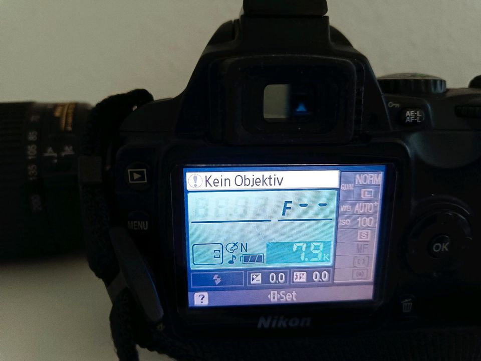 Nikon Kamera mit viel Zubehör in Wuppertal