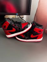 Nike Air Jordan 1 Patent Bred Größe 23,5 - 13 cm Kinder Sneaker Nordrhein-Westfalen - Detmold Vorschau