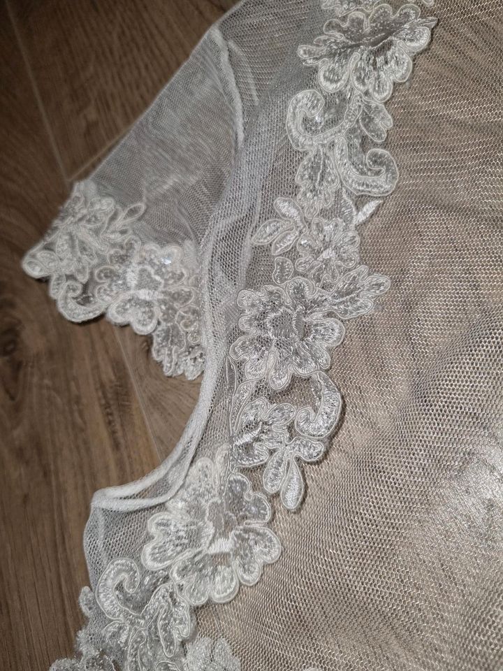 Brautkleid/Hochzeitskleid Ivory Gr. 38/M in Gütersloh