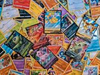 100 verschiedene Pokemon Karten V,VStar,VMax,EX,GX Nordrhein-Westfalen - Gronau (Westfalen) Vorschau