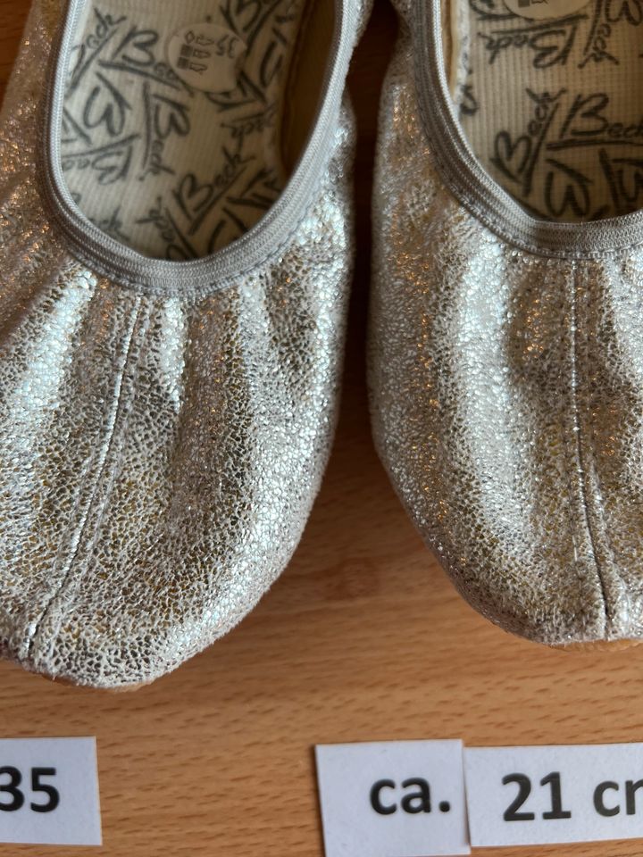 neu Beck Silber Turnschuhe, Ballettschuhe Gymnastik Schuhe Gr 35 in Berlin