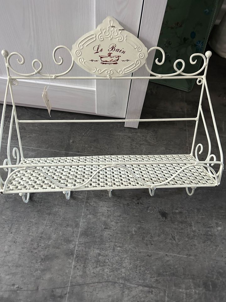 Vintage etagere in Herford