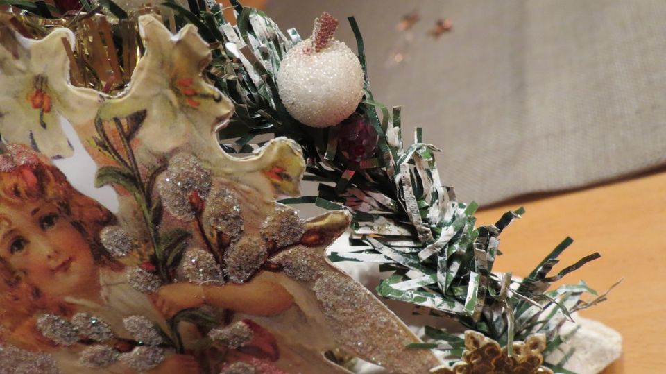 Zauberhafter Oblaten Engel auf Stein, Dresdner Pappe, Weihnachten in Kaiserslautern