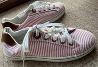 Bench Sneaker rot / weiß gestreift Gr. 39 NEU Bayern - Sonnefeld Vorschau
