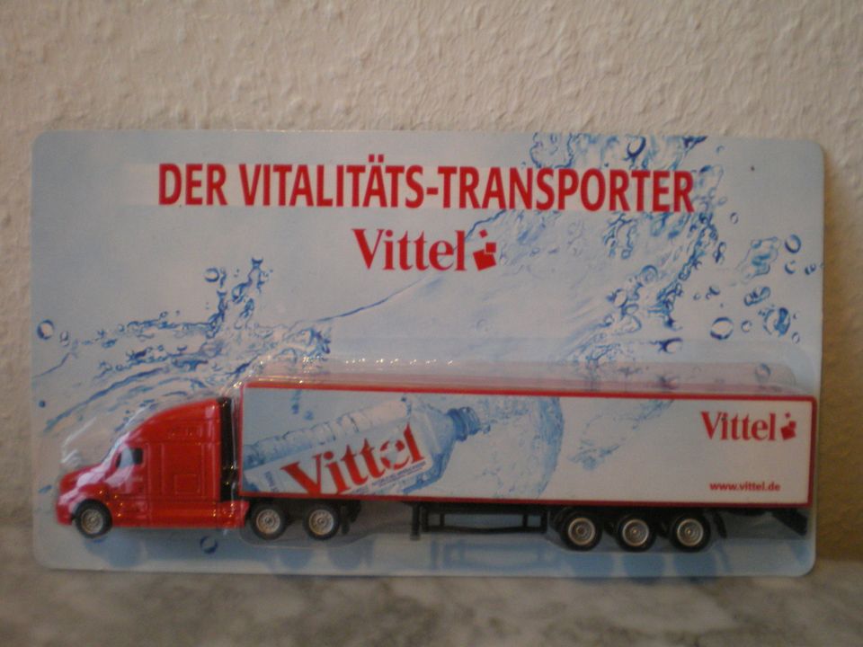 322 / Vittel , - Der Vitalitäts Transporter , 2004 , Kenworth T20 in Reinbek