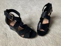 Damenschuhe Clarks Gr. 37 praktisch NEU Leder schwarz Düsseldorf - Bilk Vorschau