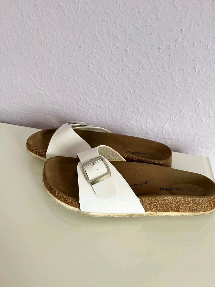 Damen Schuhe Sandalen Größe 38 in Kamp-Lintfort