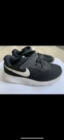 Sehr gut erhalten Nike Tanjun Schuhe Sportschuhe Gr 25/26 Nordrhein-Westfalen - Schwerte Vorschau