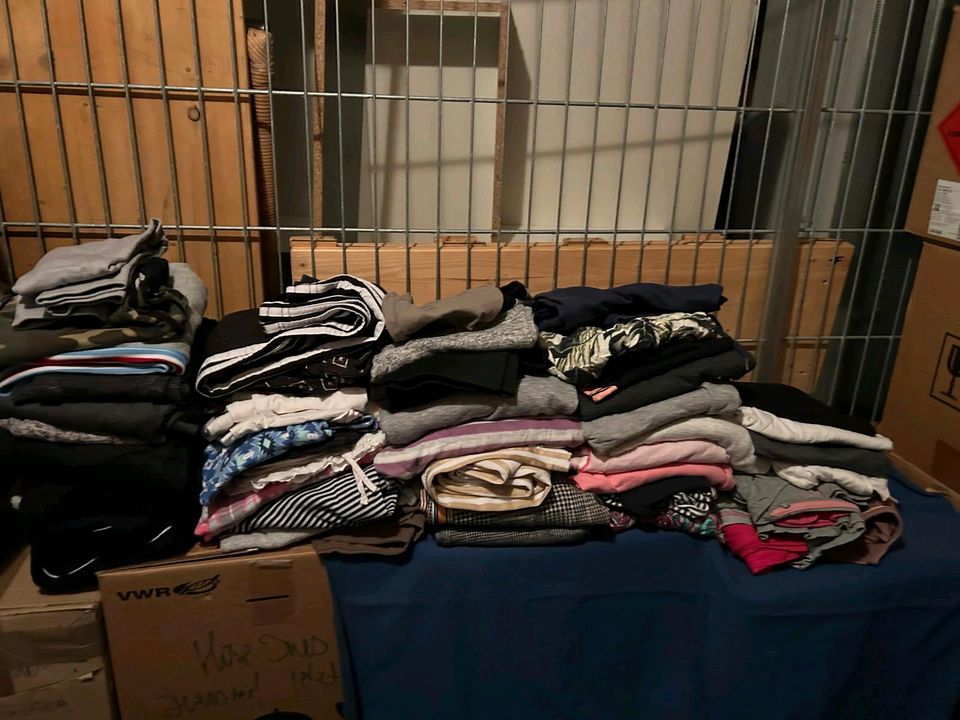 Ca.500 Teile als Second Hand Bekleidung für Ausland** in Nürnberg (Mittelfr)