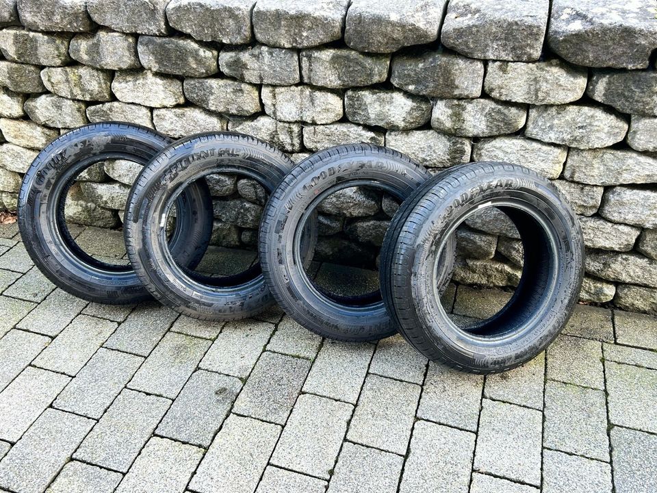 NEUE Sommerreifen 175/65R14 in Kirchhundem