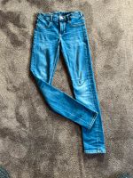 H&M Jeans Denim Gr 146 skinny fit Bayern - Feldkirchen-Westerham Vorschau