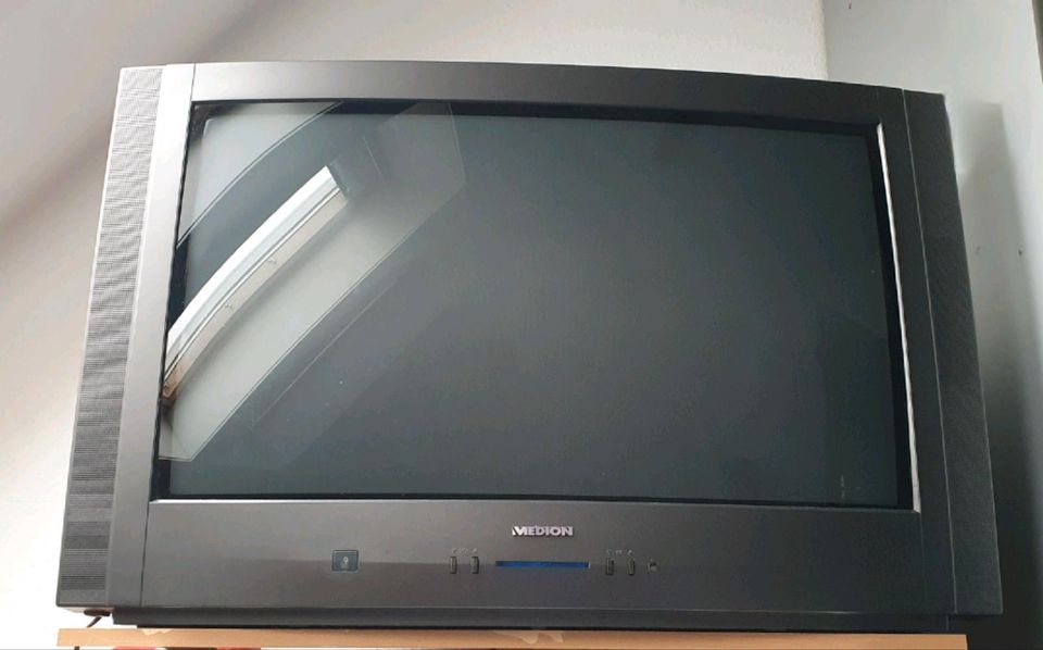 Fernseher TV 76 cm Diagonale top quasi neu ! in Bremen