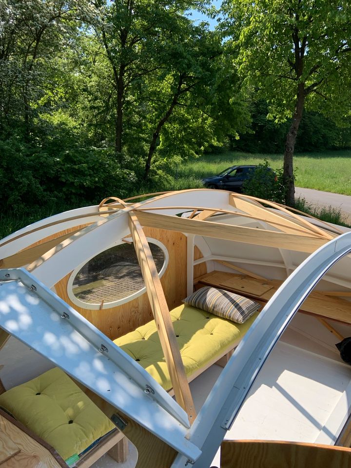 Wohnwagen aus Holz (Roomy) in Marburg