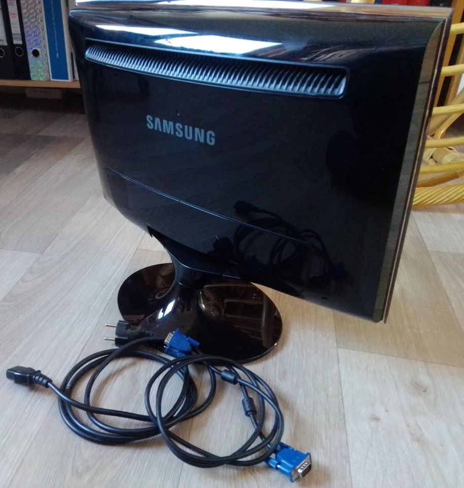 Samsung SyncMaster Monitor (Model T200, Model Code LS20TWHSUV/EN) in Jena