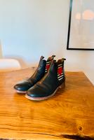 Crickit Chelsea Boot Stifelette, schwarz, 42, Herz, Julia Pankow - Weissensee Vorschau