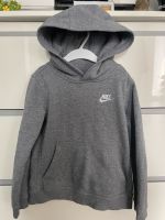 Nike Kapuzenpullover Größe XS 122 128 grau NEU Nordrhein-Westfalen - Bottrop Vorschau