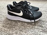 Nike Tanjun Schwarz Weiß – Größe 38 – Top Zustand! Baden-Württemberg - Rastatt Vorschau