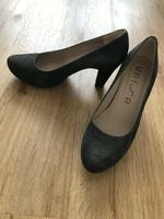Pumps, Unisa, grau Niedersachsen - Gehrden Vorschau