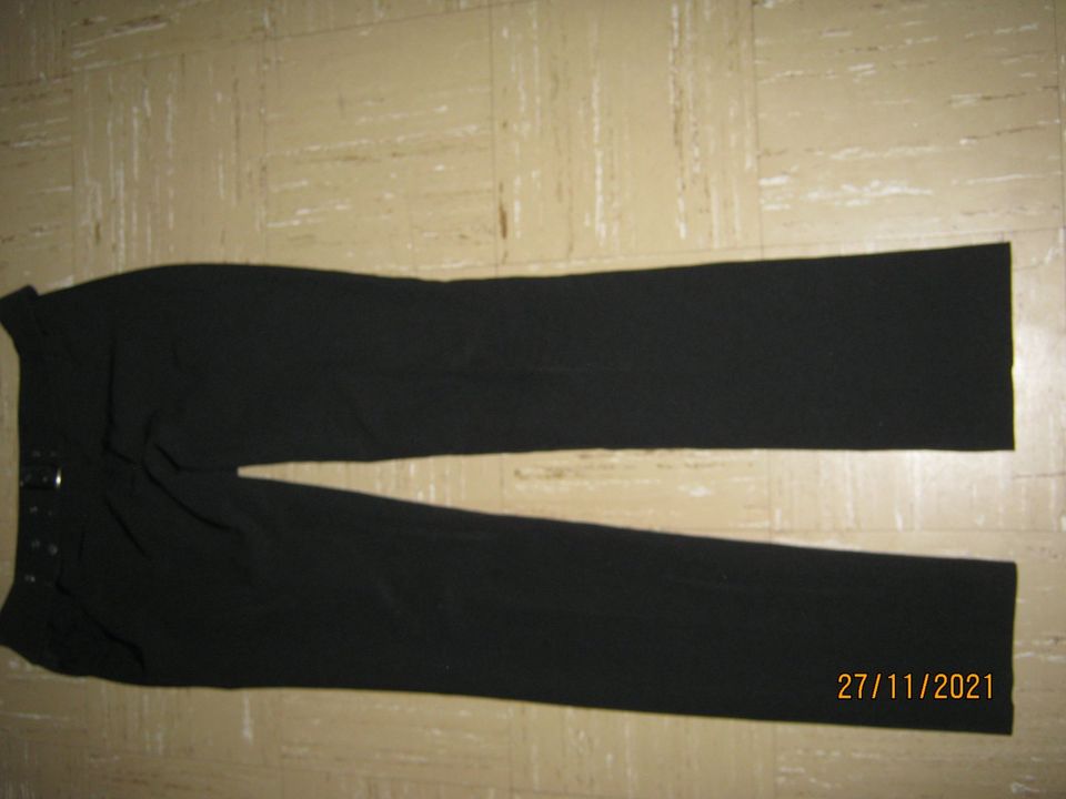 5 Leggings ,Pullis 40-42 in Essen