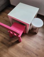 Kindertisch mit einem Stuhl und einem Hocker Baden-Württemberg - Malsch Vorschau