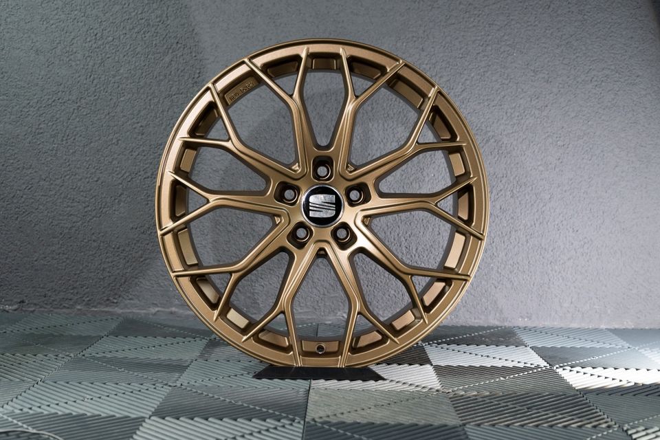 FF Wheels FF01 19 Zoll Sommerräder für Skoda Seat Leon 1P 5F KL Exeo 3R ST FR Altea 5P Octavia 1Z 5E RS VRS Spuerb 3T Felgen Reifen Räder bronze ABE Hybrid Cupra ET45 5x112 Sommerreifen Kompletträder in Neckarsulm