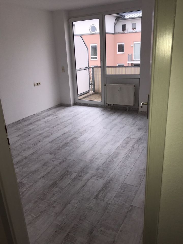 schöne 2 Raum Wohnung in ruhiger Gegend Leipzig/ Lützschena Stahmeln in Leipzig