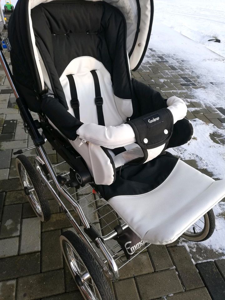 Kinderwagen in Röbel