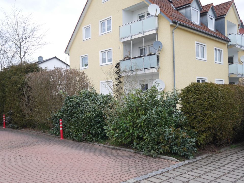 Schöne, ruhige 3 Zimmer Wohnung in Degelhof, Maxhütte-Haidhof im 1. Stock in Maxhütte-Haidhof