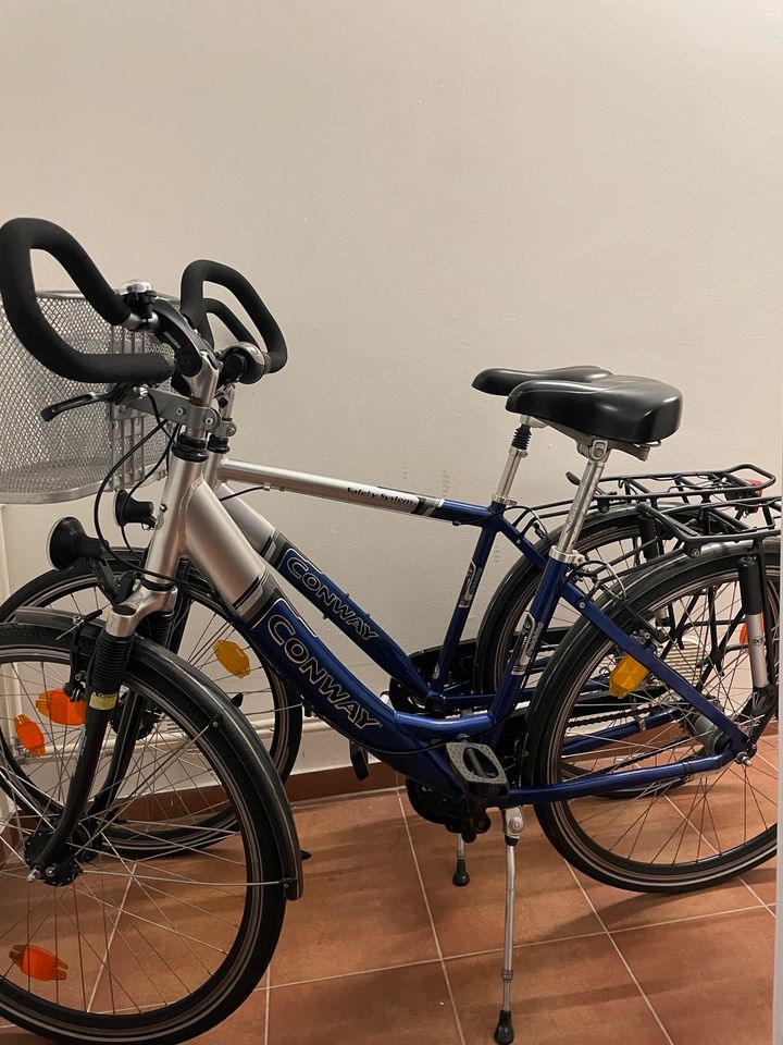 2 Conway Damen und Herren Fahrrad 28 Zoll in Berlin