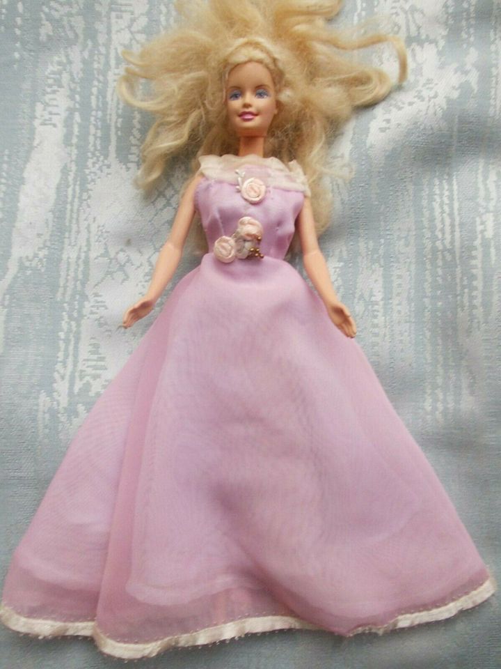 Barbie Puppe,Mattel,1966,Indonesia,Kleid,Funktion? in Schacht-Audorf