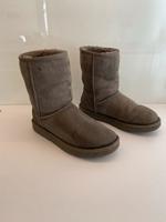 UGG Classic Boots Short II grey / grau Gr. 37 Damen Niedersachsen - Oldenburg Vorschau